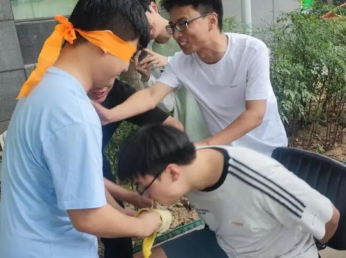 十一载深耕育桃李，匠心育人写春秋——千锋郑州11周年庆